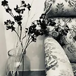 Fleur Blanche Bed and Breakfast 3*